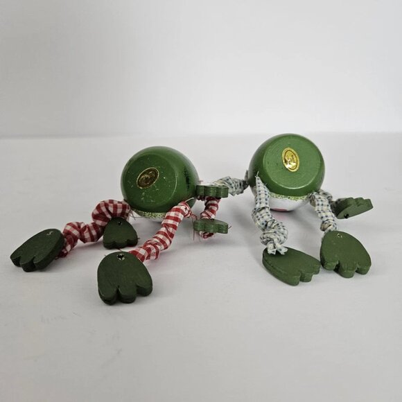 Vtg Folk Art Frog Figurines Fabric Arms & Legs – Set of 2 Country Cottage Décor - Picture 5 of 10